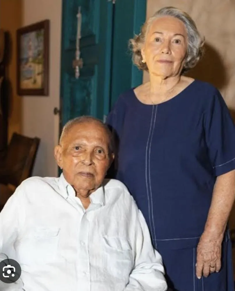 Foto Deusdete ao lado de dona Raquel