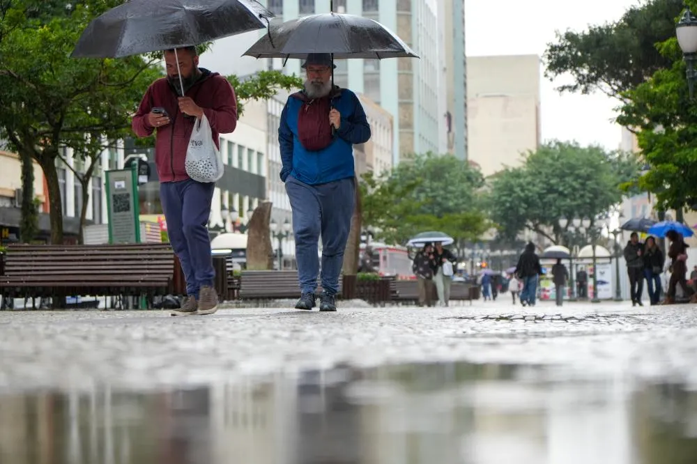 Simepar prevê tempestades nas regiões Oeste e Norte do Paraná entre quinta e sexta-feira