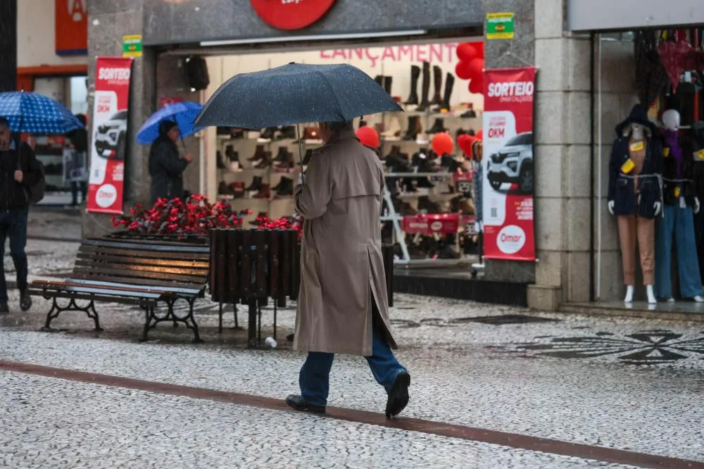 Simepar alerta para início de semana com tempo instável e previsão de chuva em Paranavaí