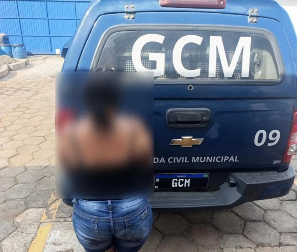 Guarda Municipal prende mulher com mandado judicial no Jardim Vânia, em Paranavaí