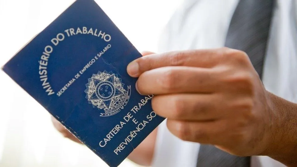 Semana fecha com 532 vagas de emprego na Agência do Trabalhador de Paranavaí
