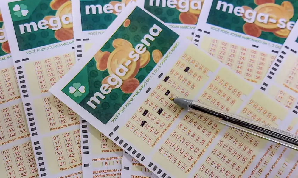 Duas apostas de Paranavaí ganham R$ 30.318,56 cada na Mega-Sena