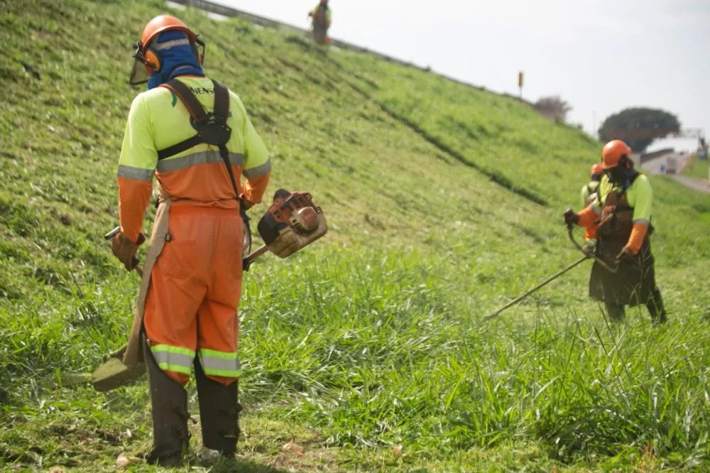 Rodovias sob concessão da EPR Paraná recebem frentes de manutenção e obras viárias nesta sexta-feira (30); veja os trechos