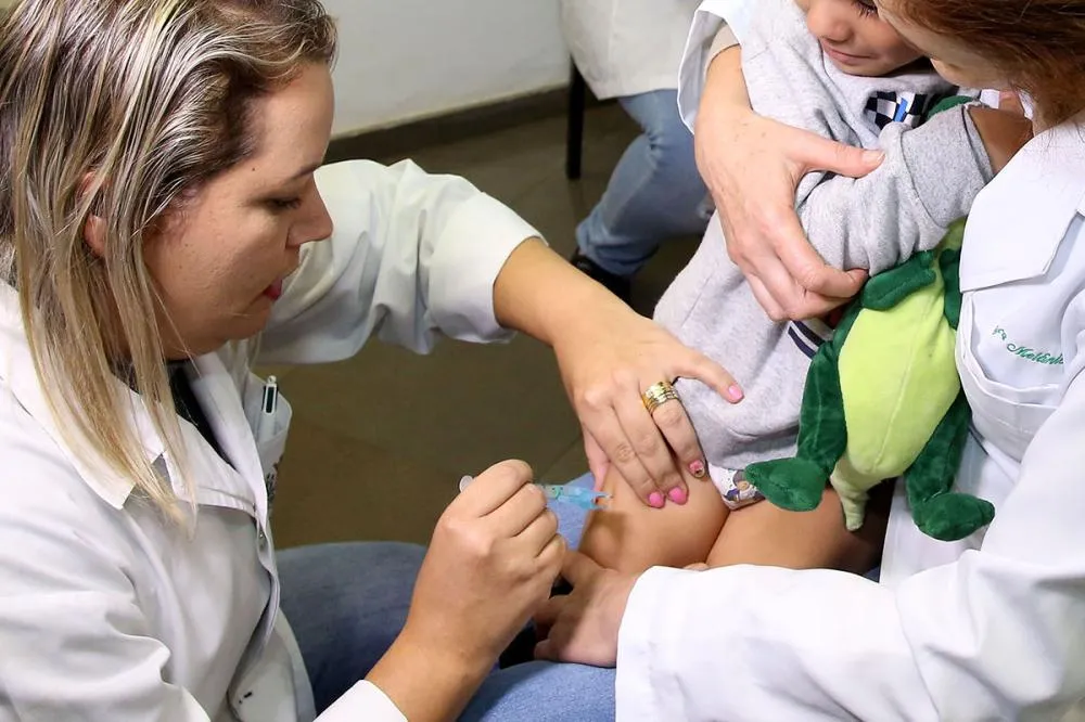 Combate às meningites: em um ano, Paraná reduz em 27% os casos da doença Foto: Jaelson Lucas/Arquivo