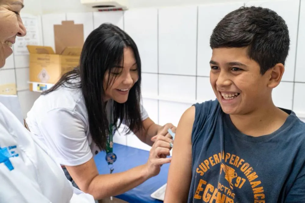 Paraná aplica mais de 87 mil doses de vacina no Dia D Foto: SESA-PR com Regionais de Saúde